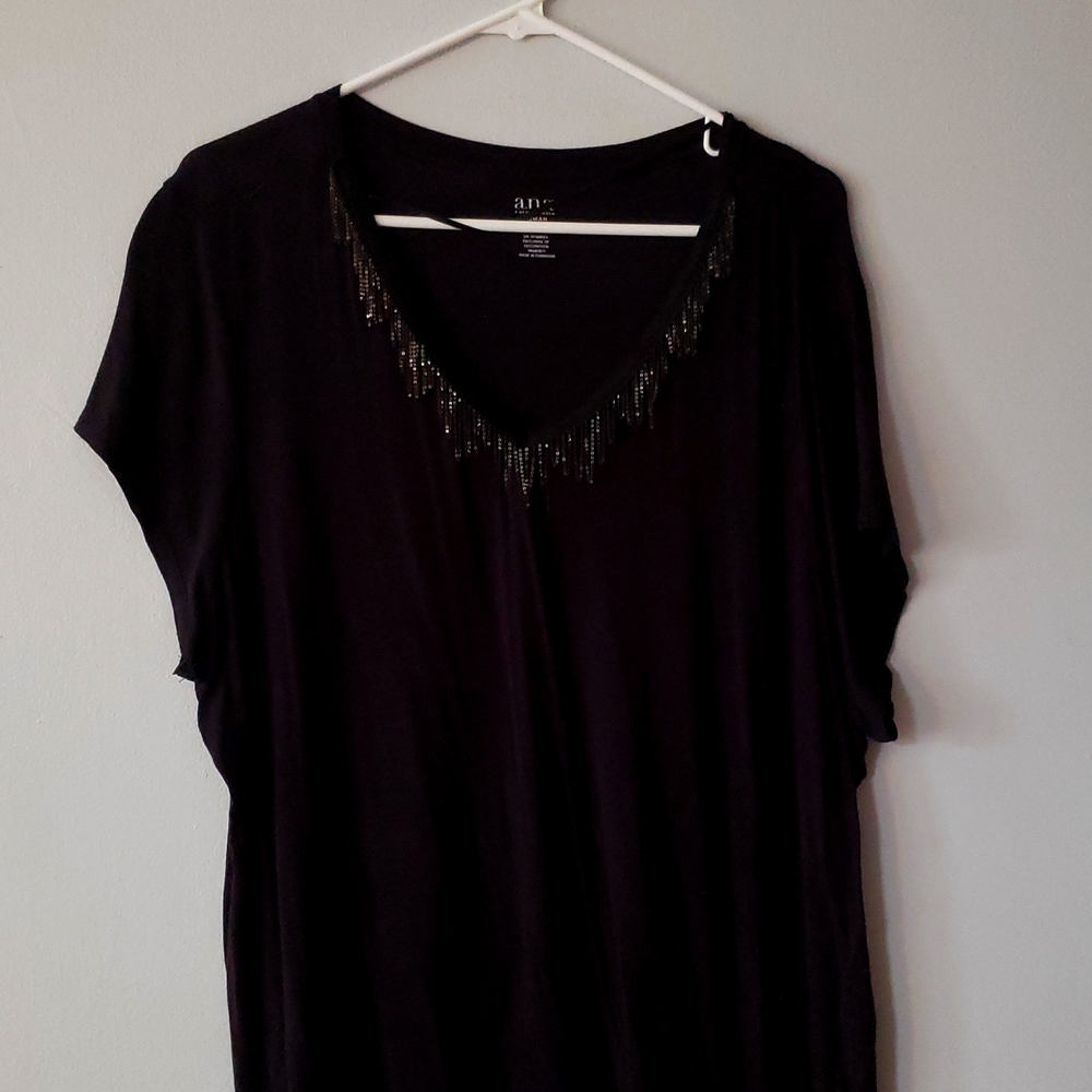 Black & White Dangle Chain Tee